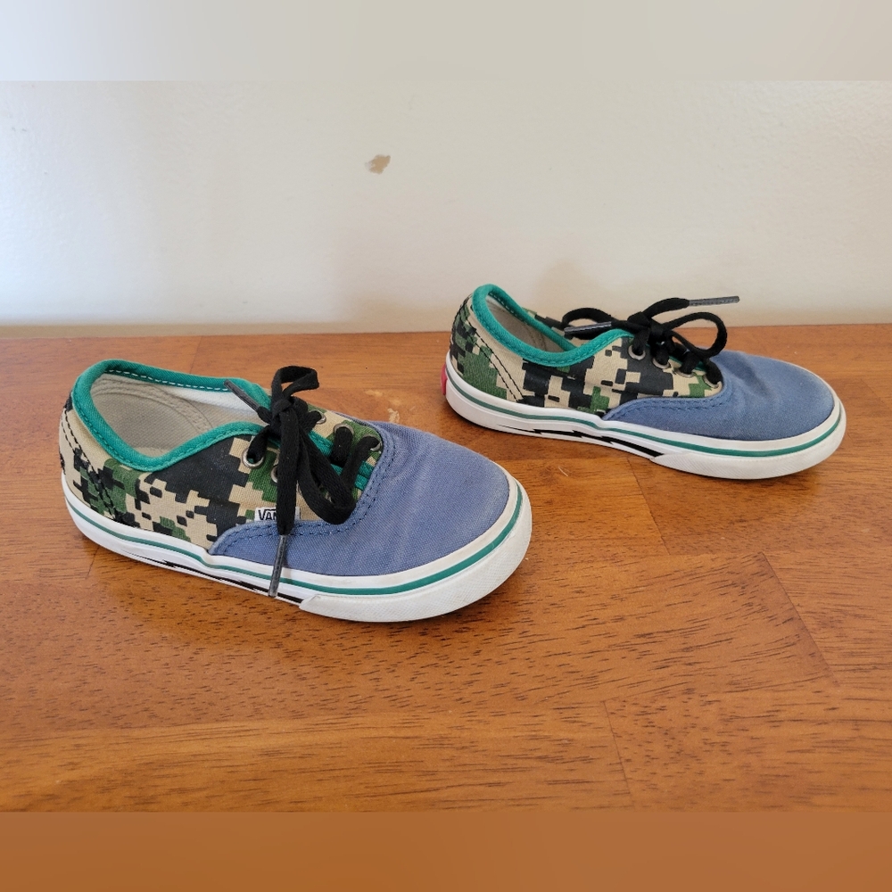 Vans Lace Up Toddler Shoes Size 8.5